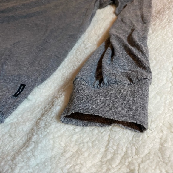 Mens Medium Brixton Grey Long sleeve. Excellent condition - Picture 6 of 7